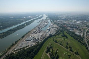 Freudenau harbour - aerial photo © LBS Redl